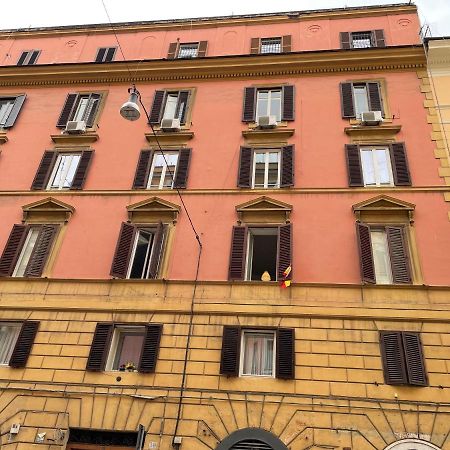 Elegant Apt-Typical Roman Palazzina Pz Alessandria Exteriör bild