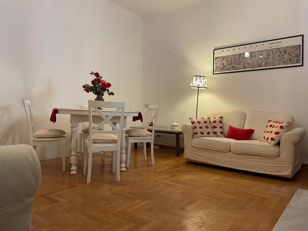 Elegant Apt-Typical Roman Palazzina Pz Alessandria Exteriör bild