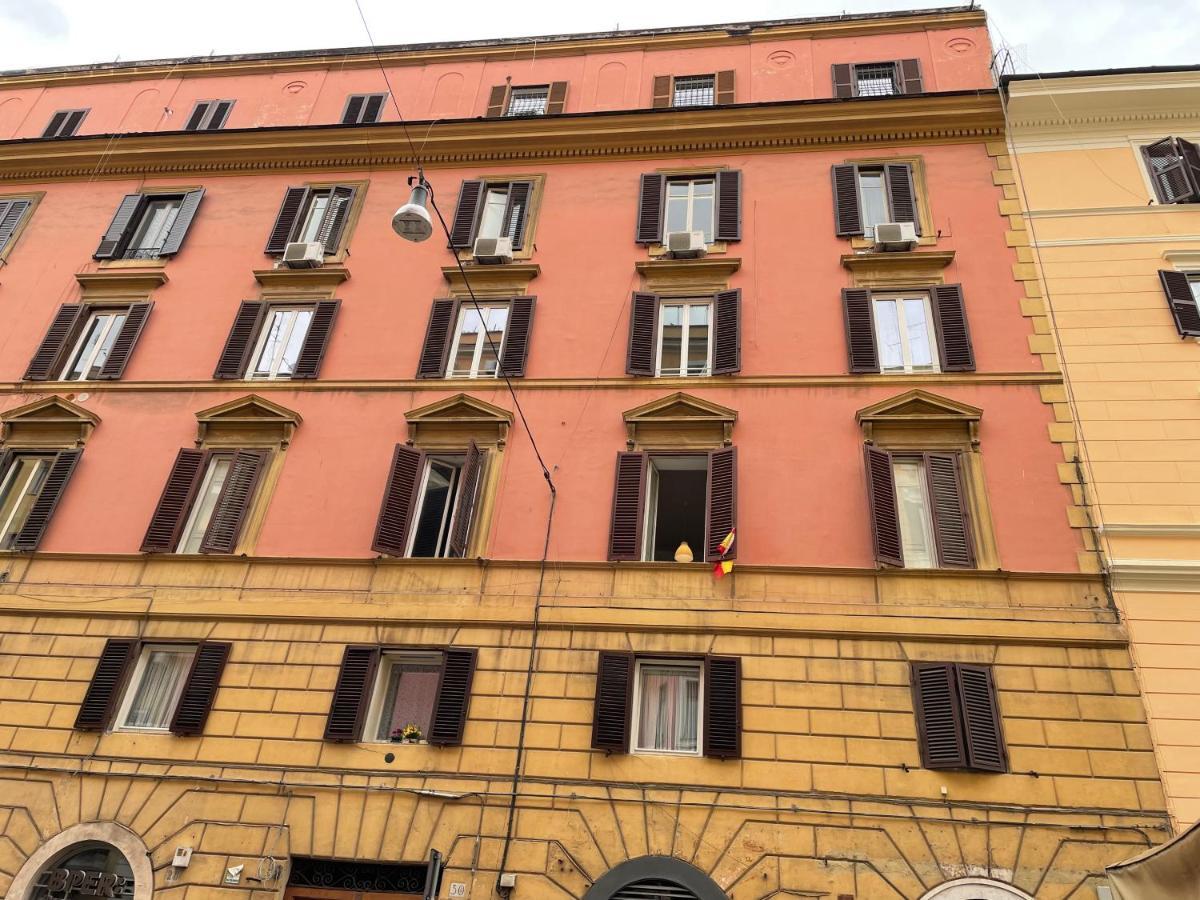 Elegant Apt-Typical Roman Palazzina Pz Alessandria Exteriör bild